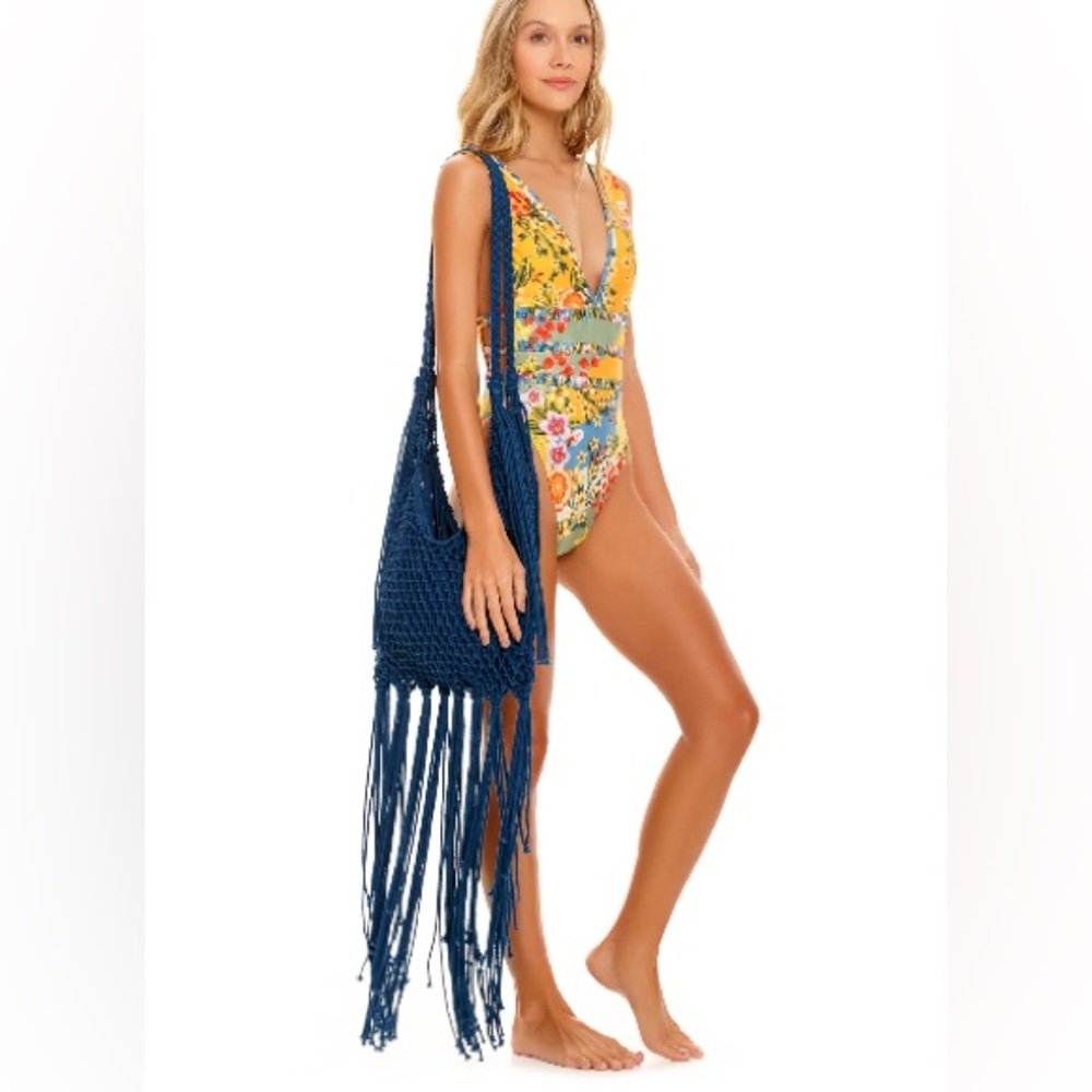 NWT AGUA BENDITA CADY BAG - blue macrame